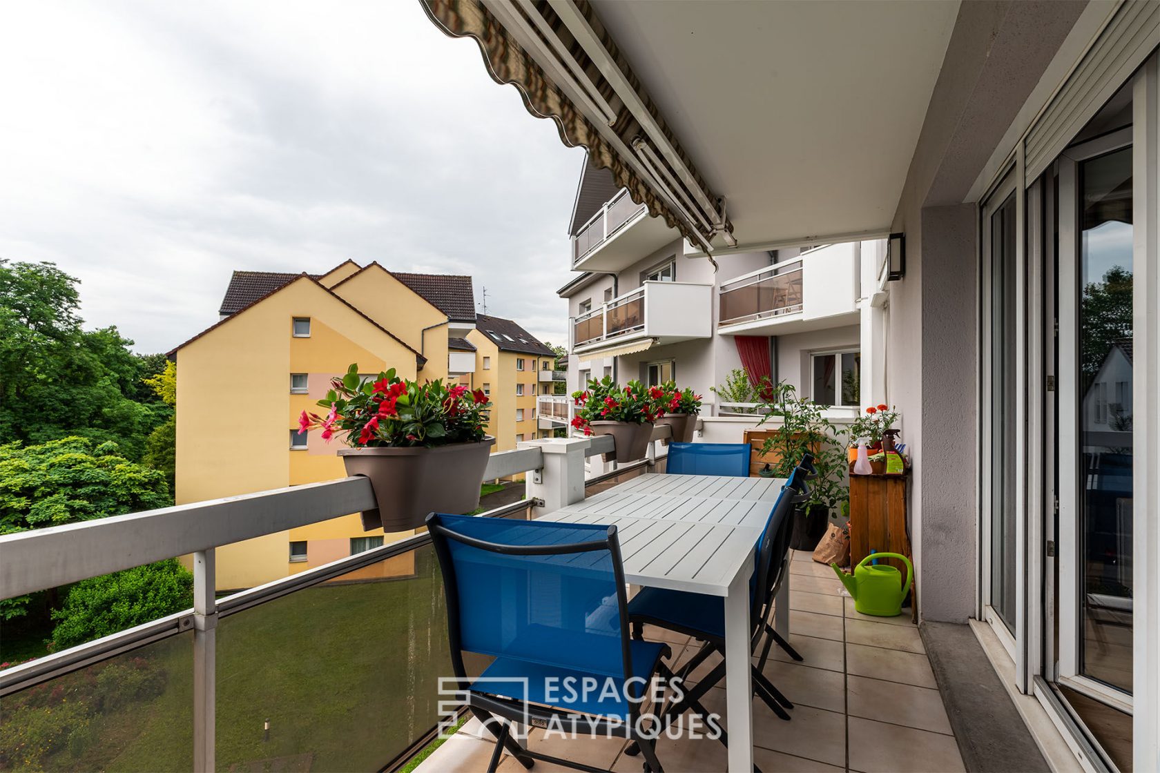 Duplex et ses terrasses avec vue sur la verdure