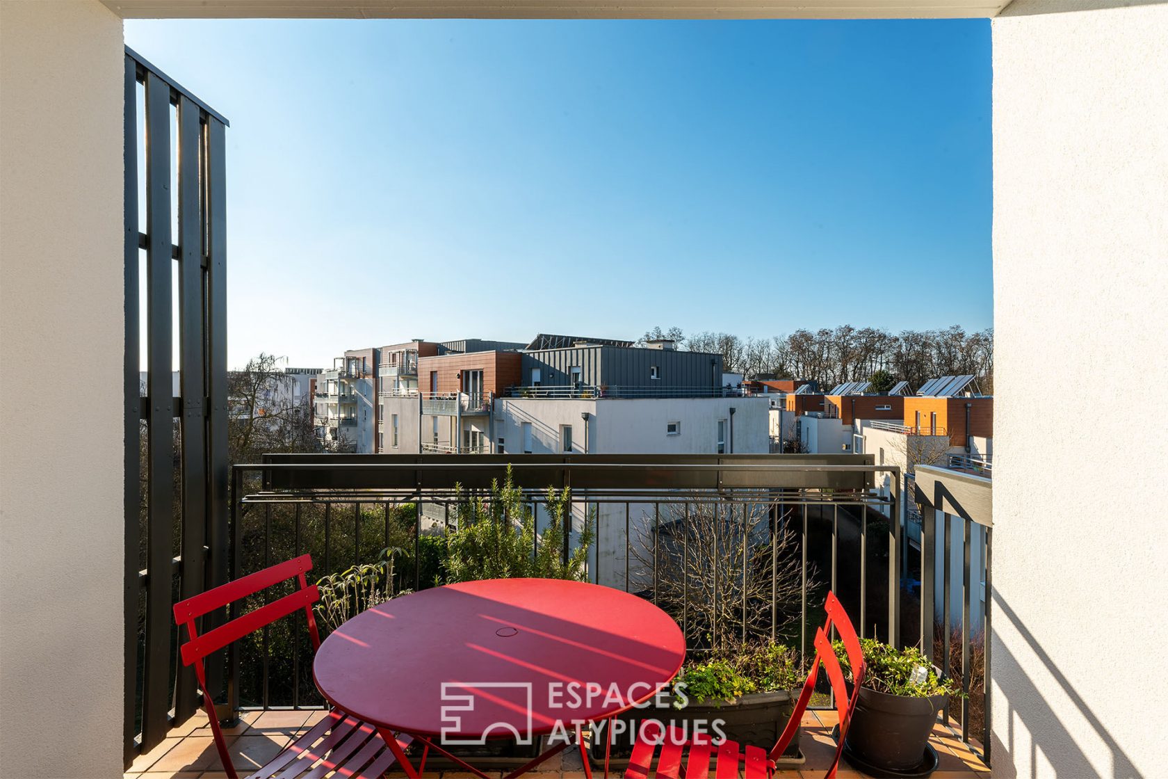Duplex apartment on the top floor with roof terrace