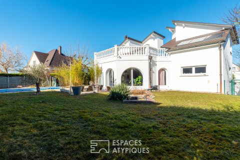 Exceptional villa and its patio