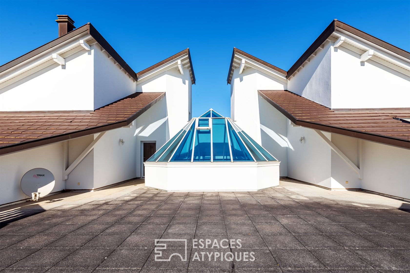 Exceptional villa and its patio