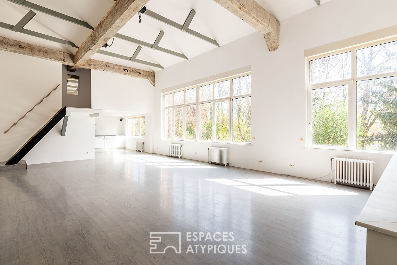 Authentique loft dans son écrin de verdure