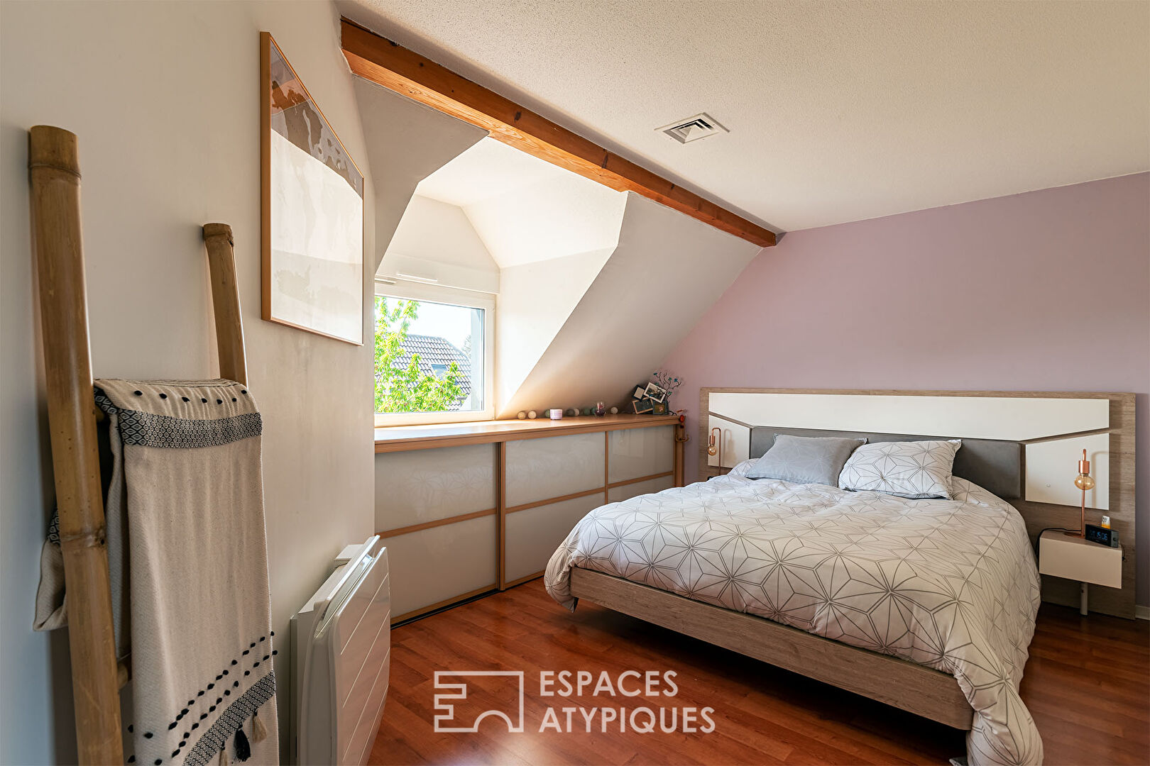 Atypical top floor and its terrace