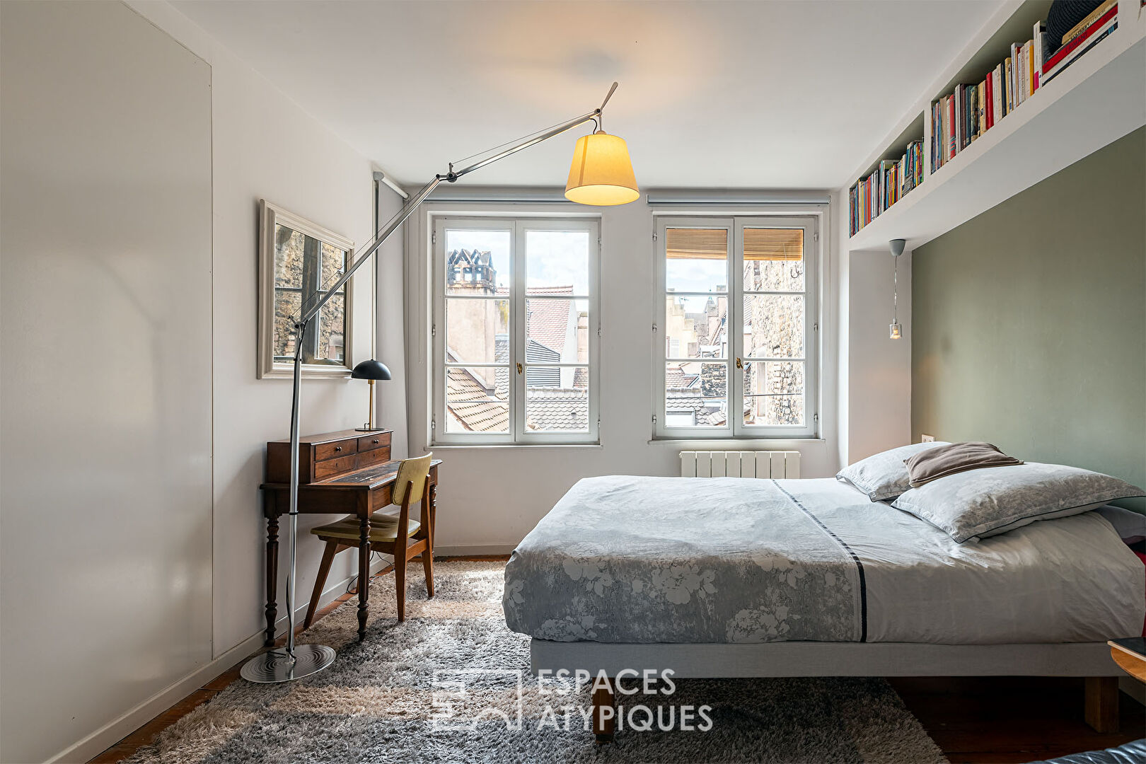 Charming cocoon and its terrace with a view of the Cathedral