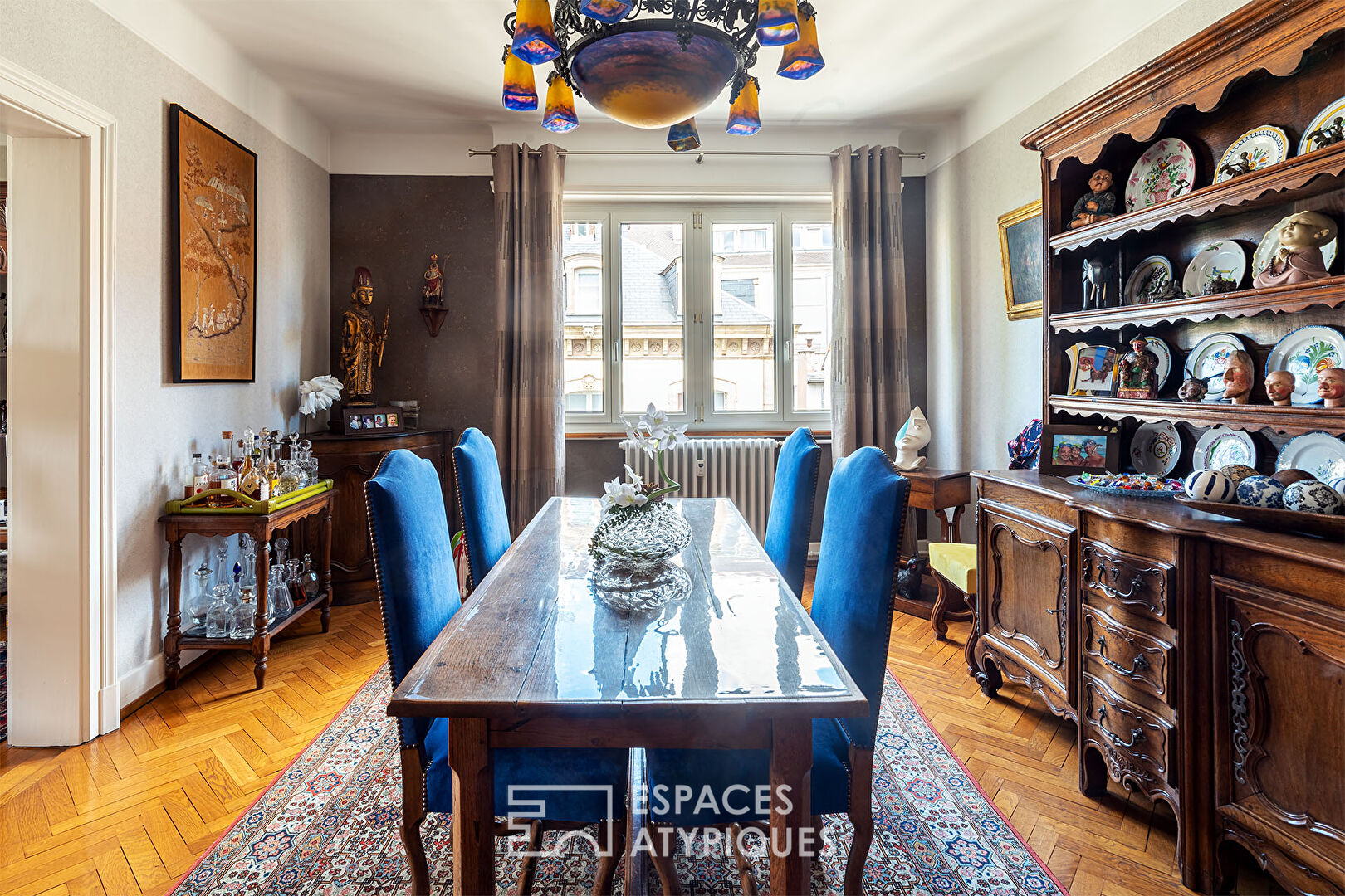 Character flat with view on the quays