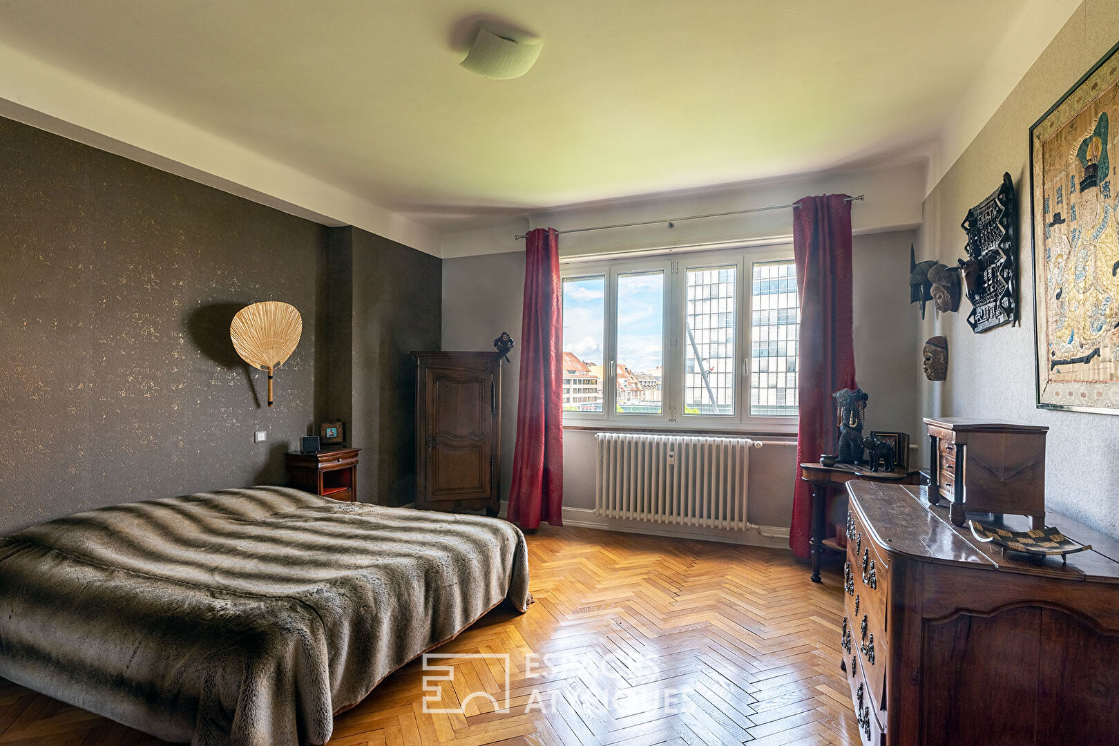 Character flat with view on the quays