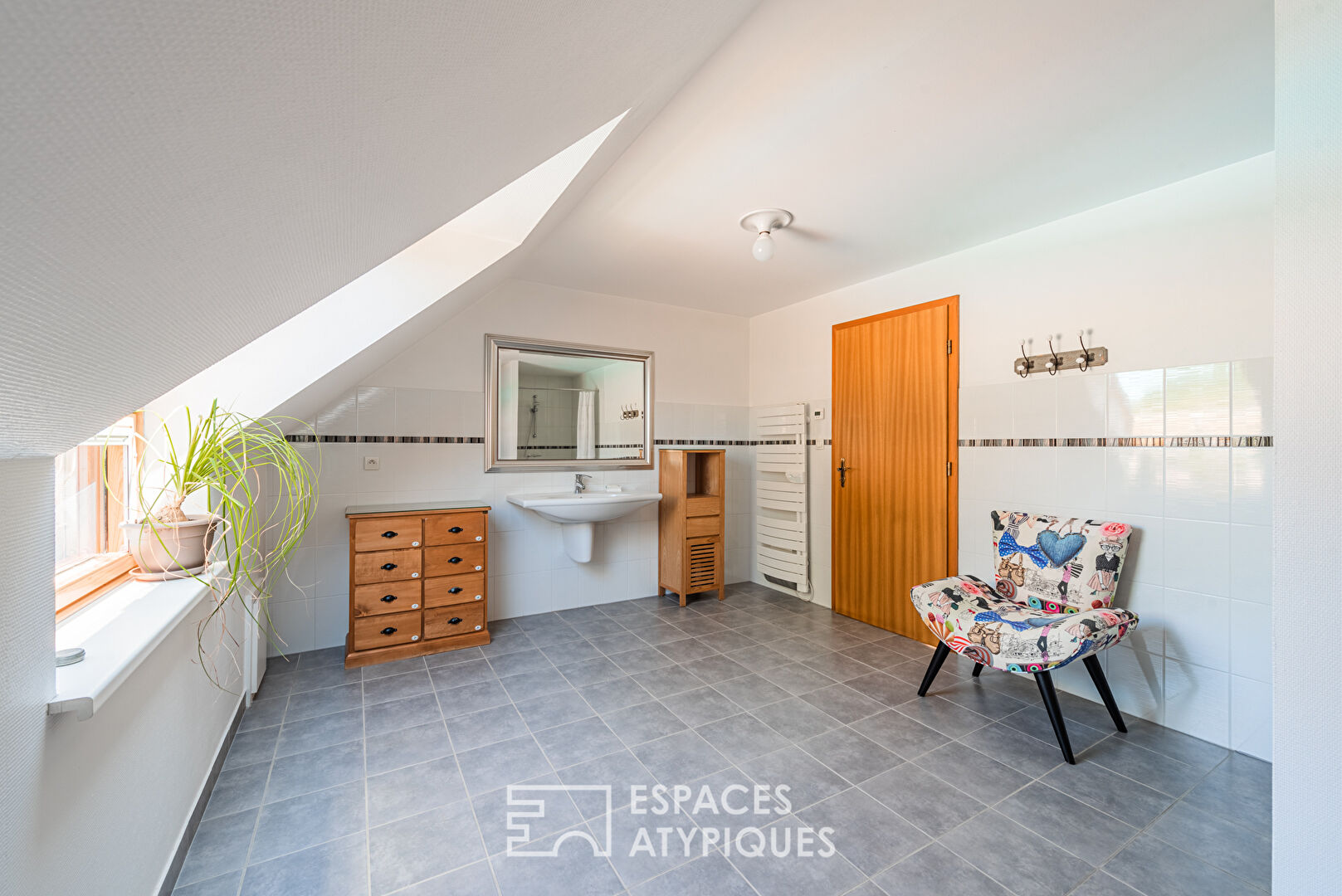 Renovated farmhouse with swimming pool