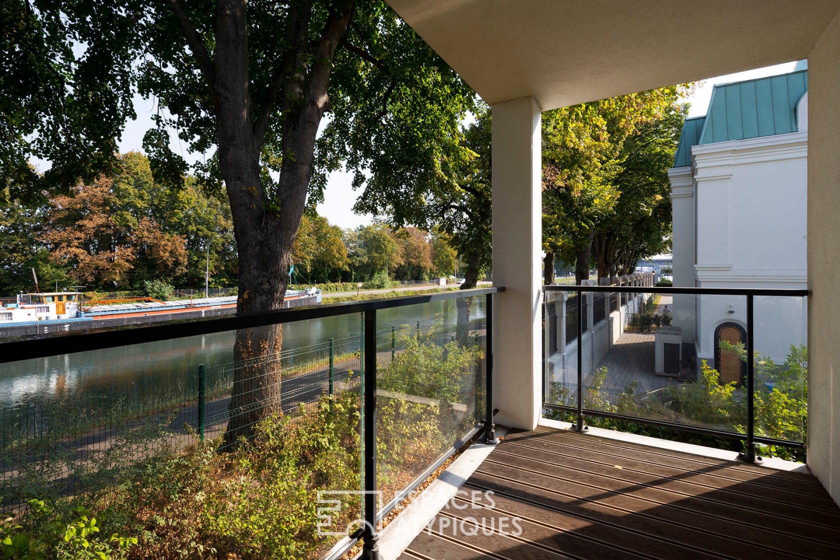 Déjà loué : Appartement avec terrasses et vue sur l’eau