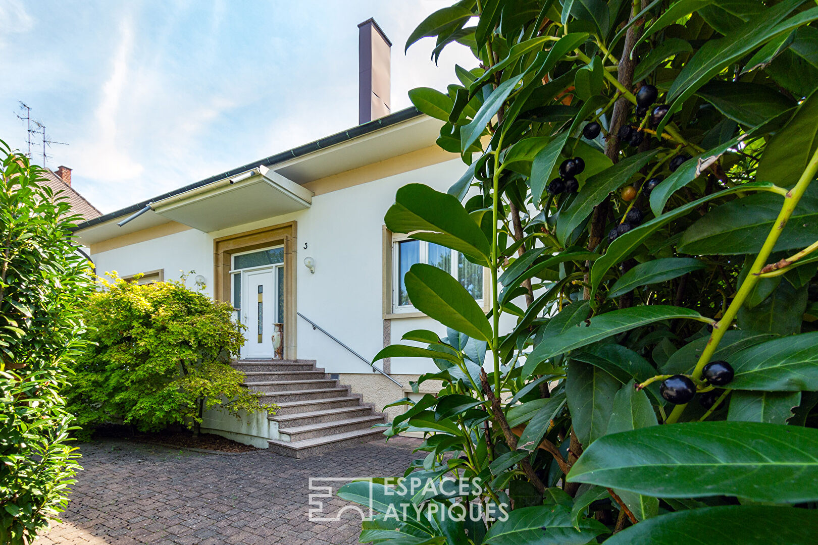 60s villa ideal for rental investment