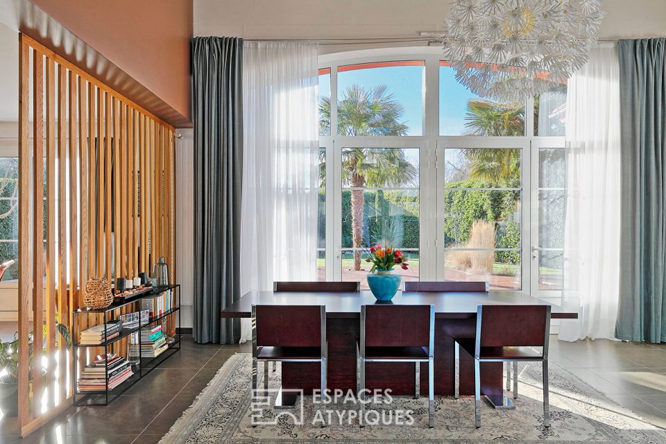 Villa d'architecte rouge brique au coeur de Marne la Vallée