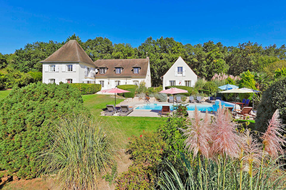 Domaine à Germigny-l'Évêque dans son de havre de verdure