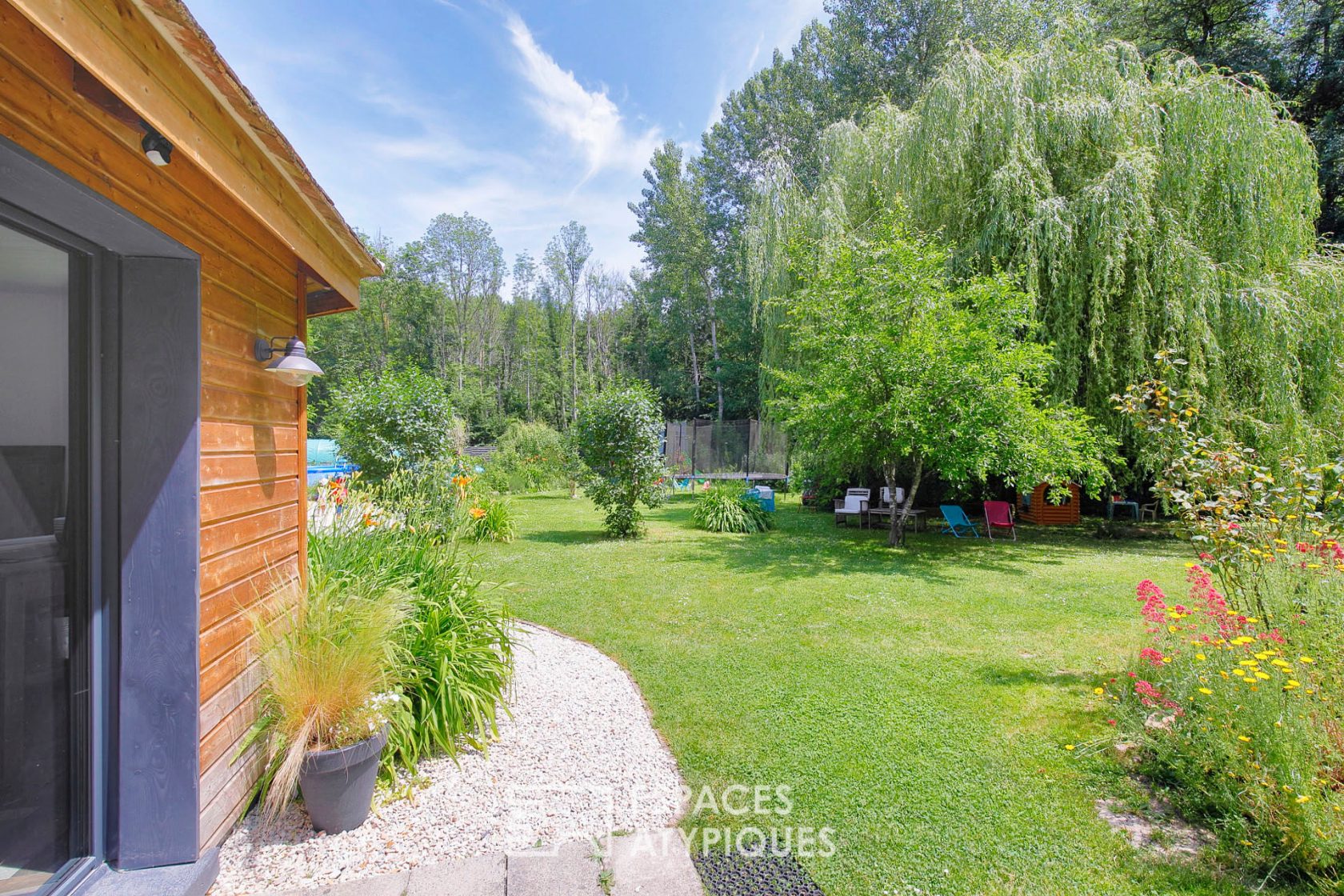 Charming renovated house with garden