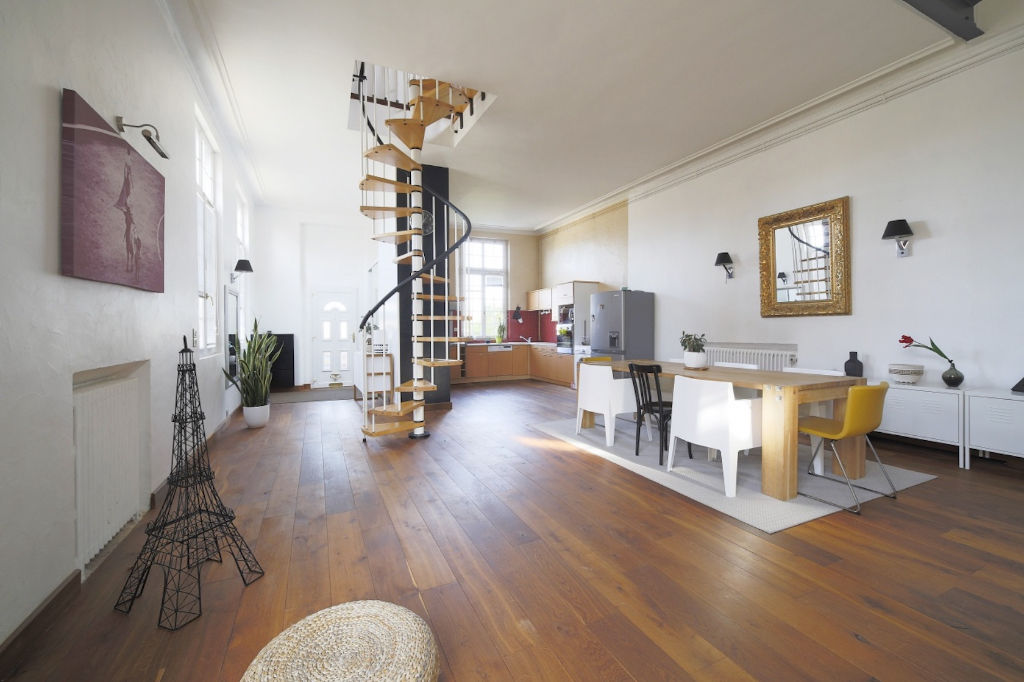 Loft contemporain en centre-ville avec jardin