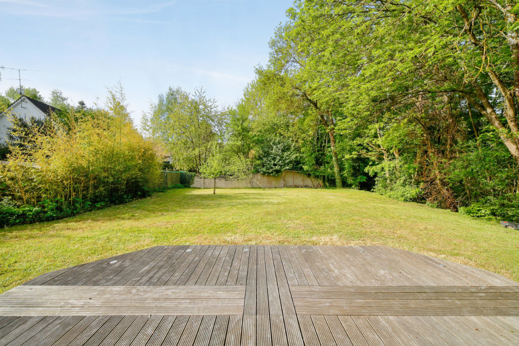 Maison loft contemporaine avec jardin