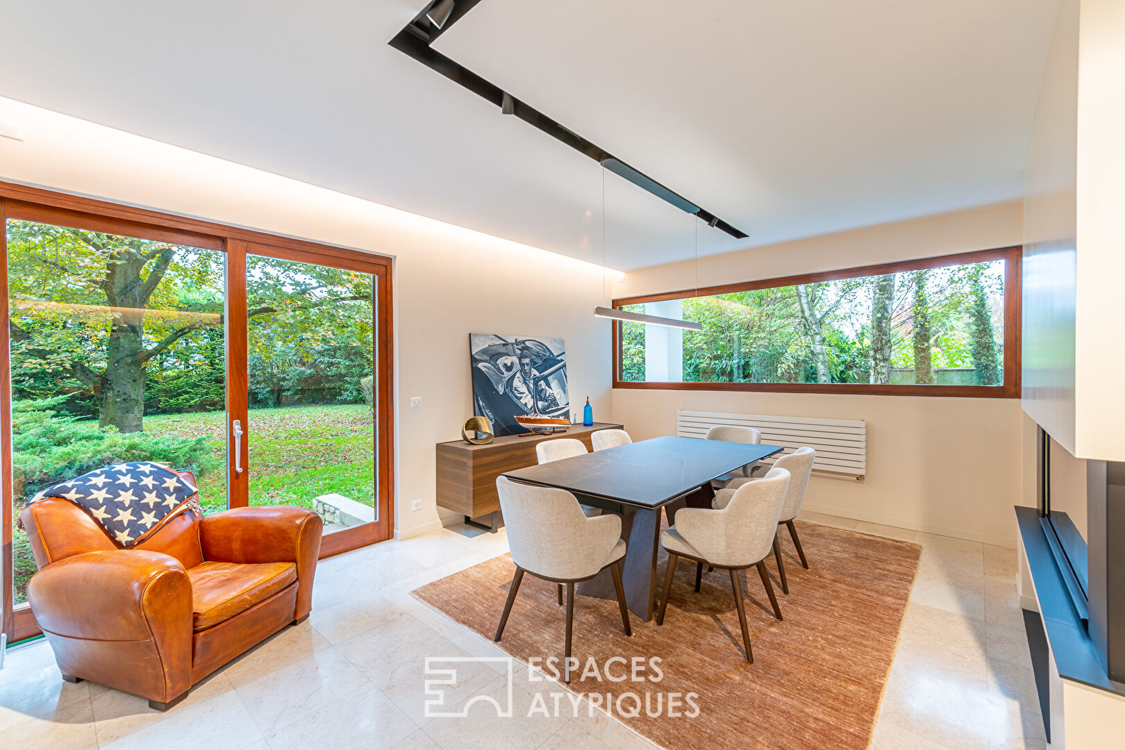 Renovated seventies architect’s house with park