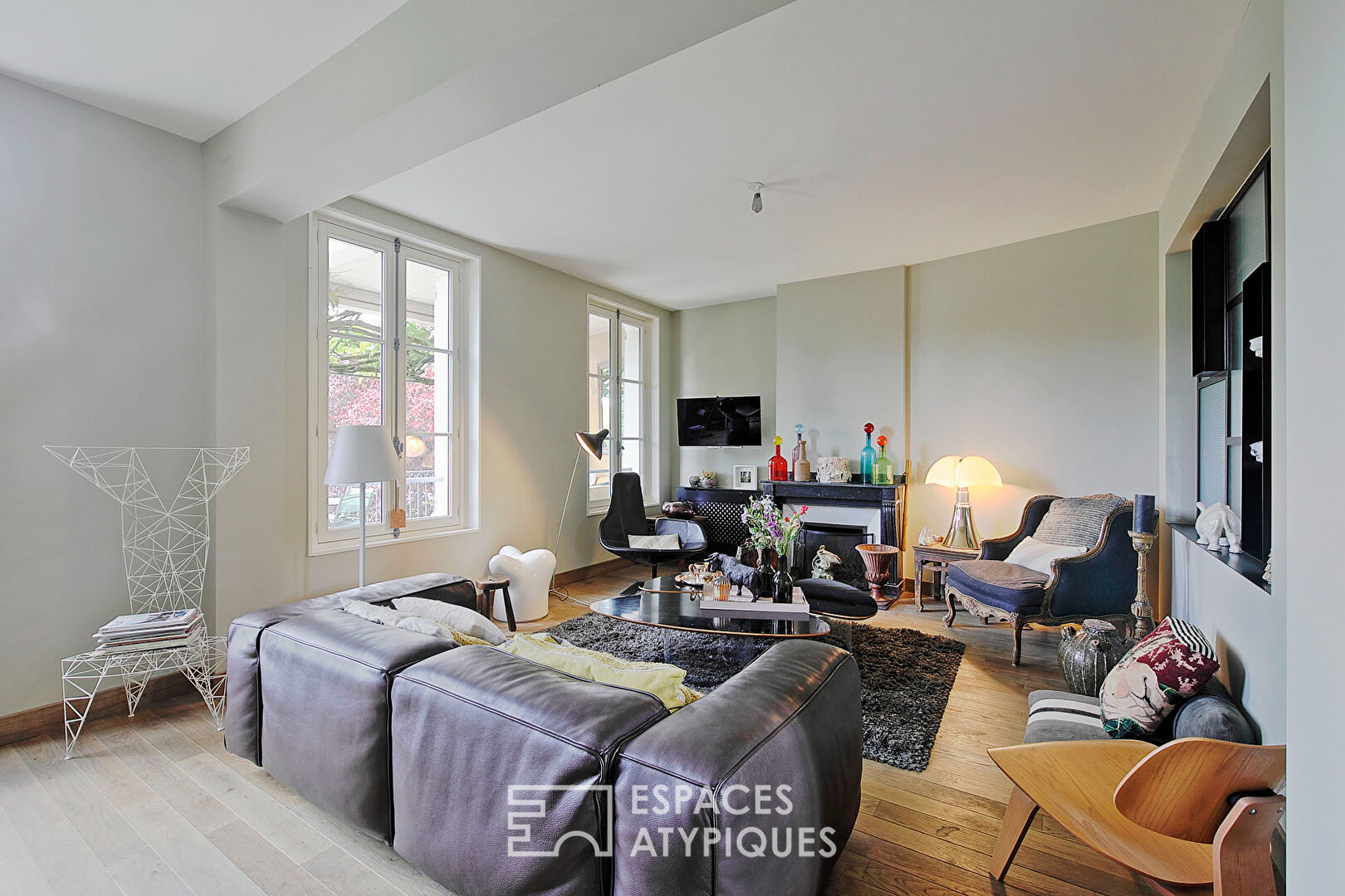 Maison bourgeoise rénovée avec vue et jardin