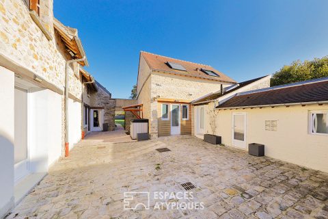 Character property and its lodgings, in a landscaped setting