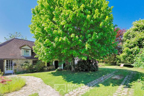Belle propriété briarde avec jardin paysager dans la vallée du Petit Morin