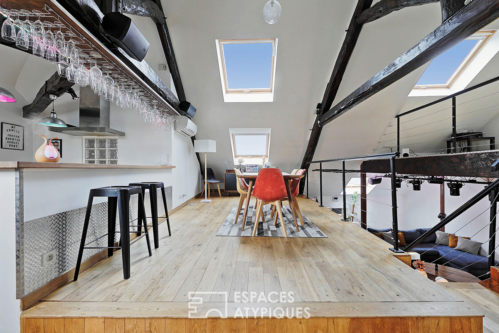 Duplex atypique rénové en coeur de ville