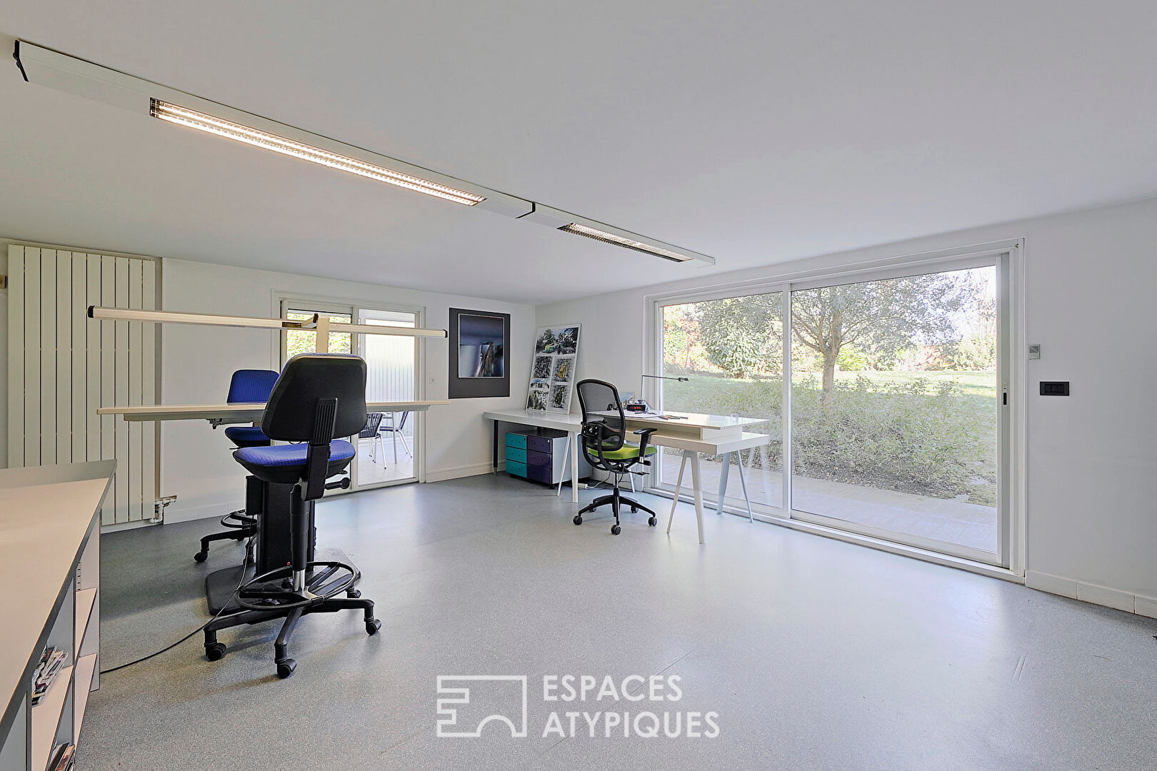 Architect-designed house with great design possibilities