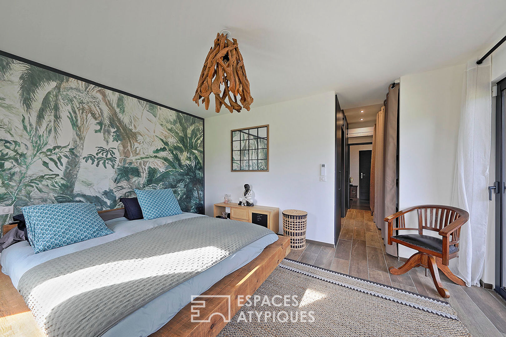 Maison d’architecte en ossature bois avec piscine