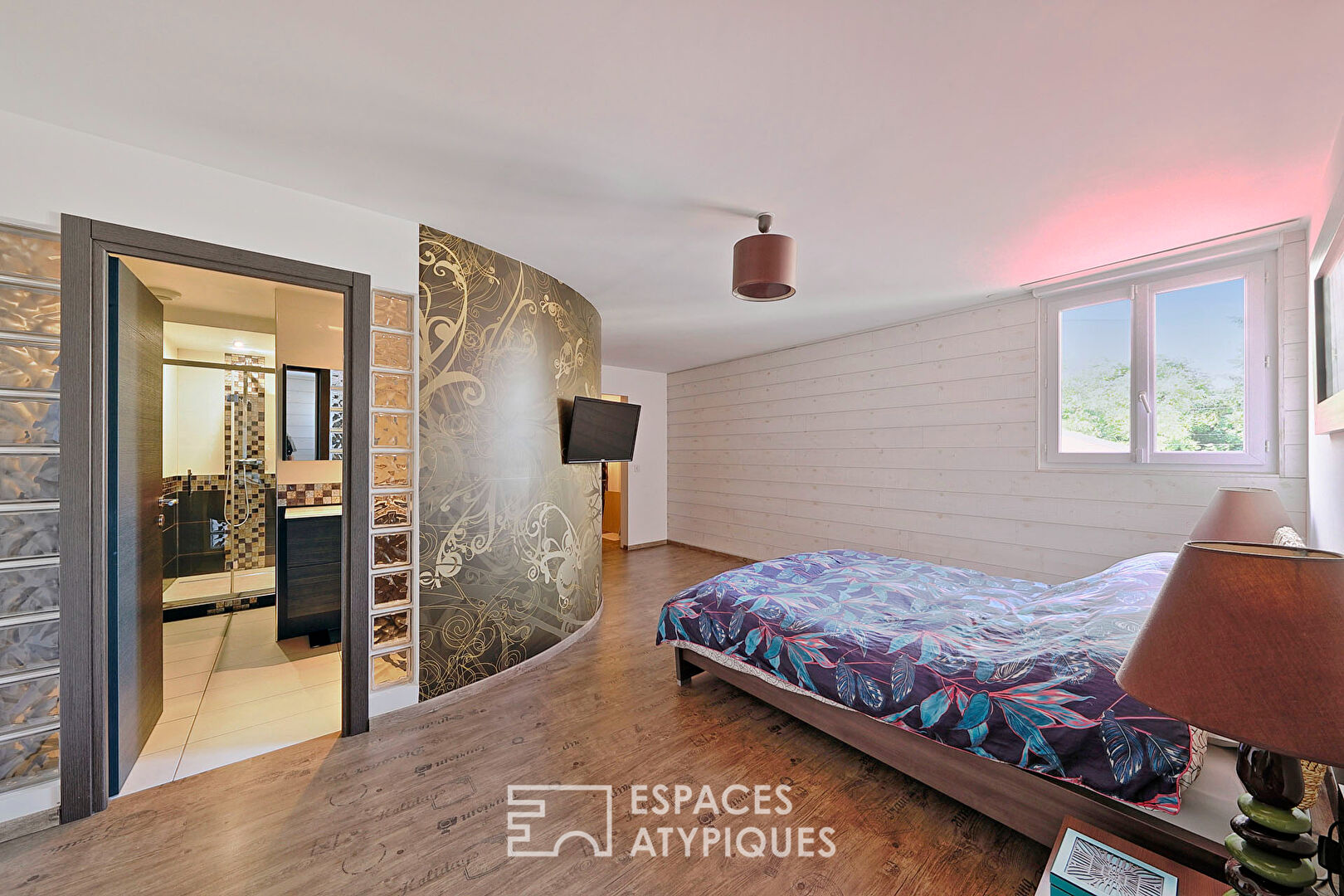 Loft familial avec piscine  et appartement individuel
