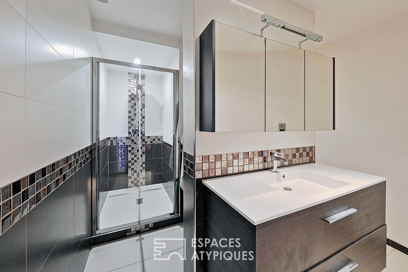 Loft familial avec piscine  et appartement individuel