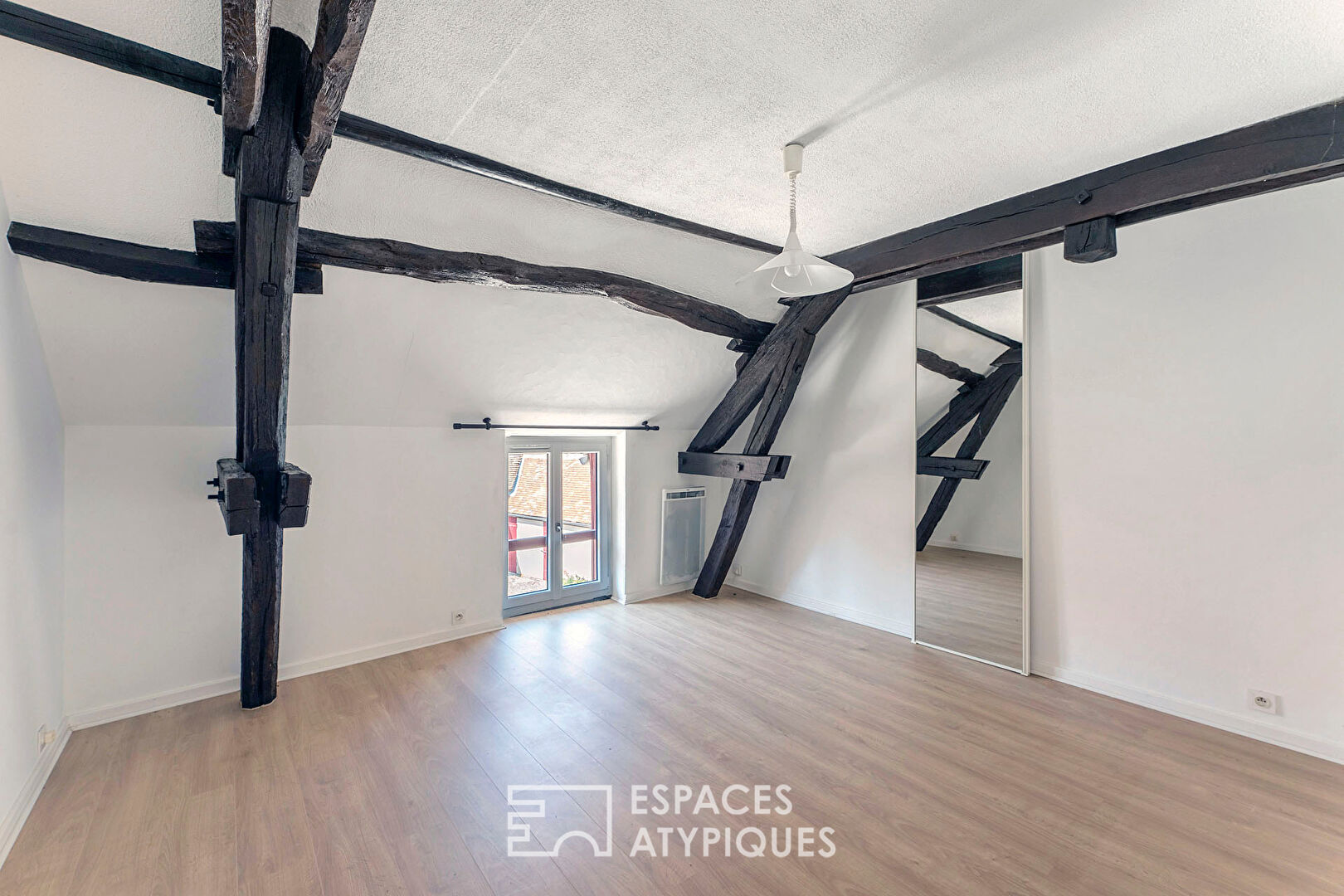 Maison de charme avec dépendance et jardin