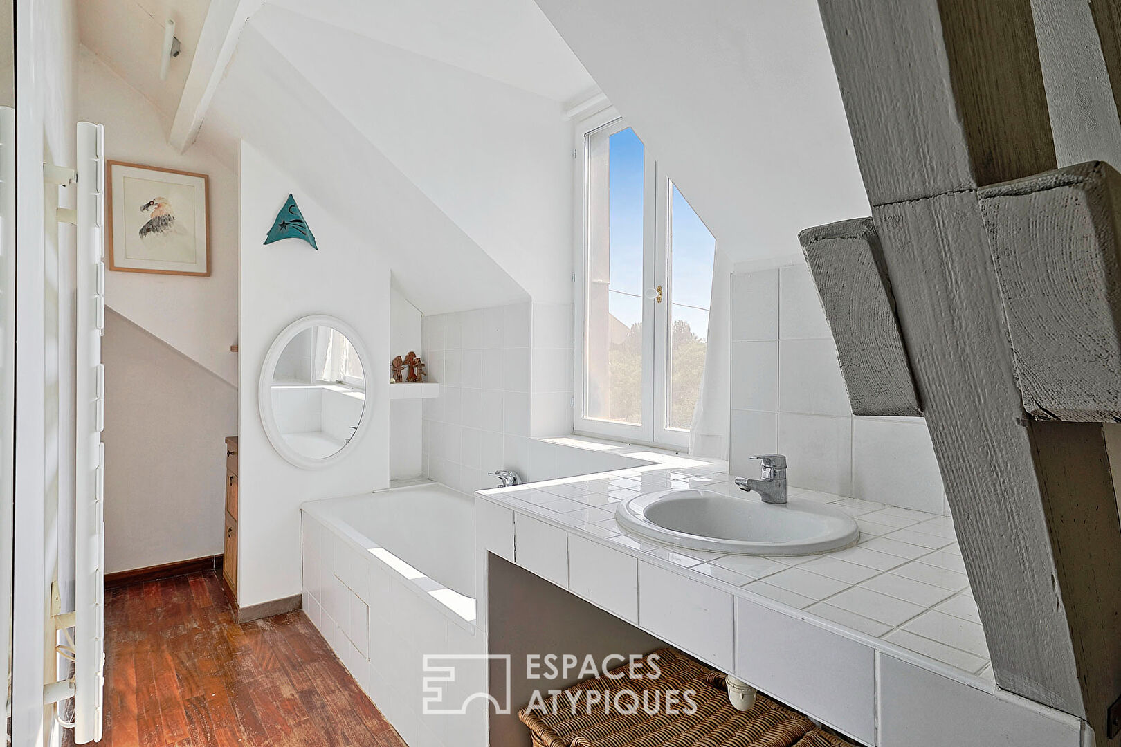 Maison de charme avec piscine en lisière de forêt