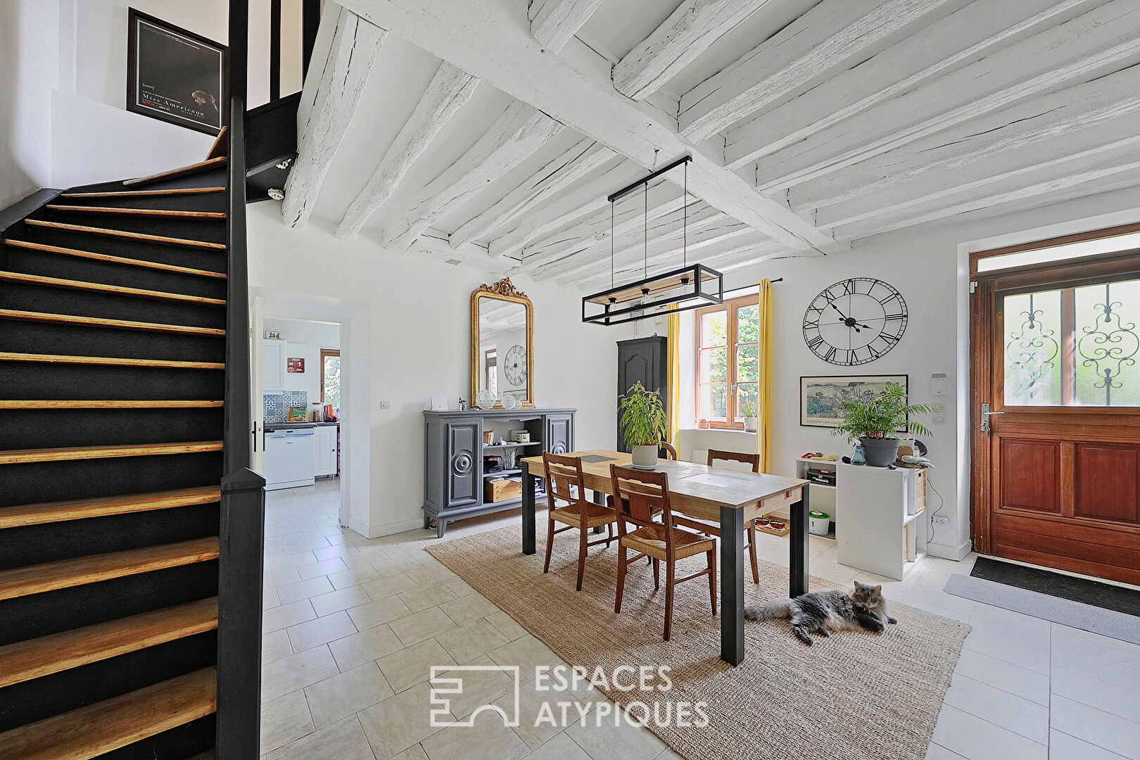 Maison briarde avec dépendance et parc boisé