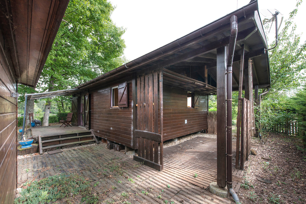 Maison à rénover avec vue imprenable sur un lac