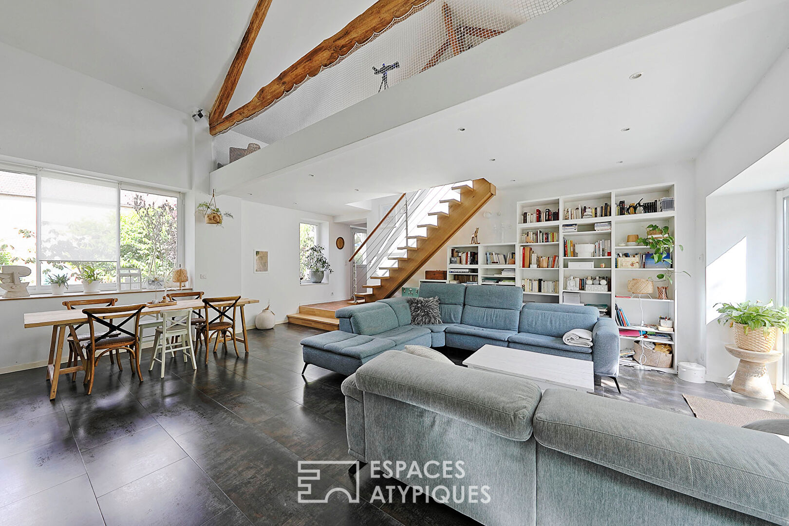 Maison de campagne rénovée avec son jardin bucolique