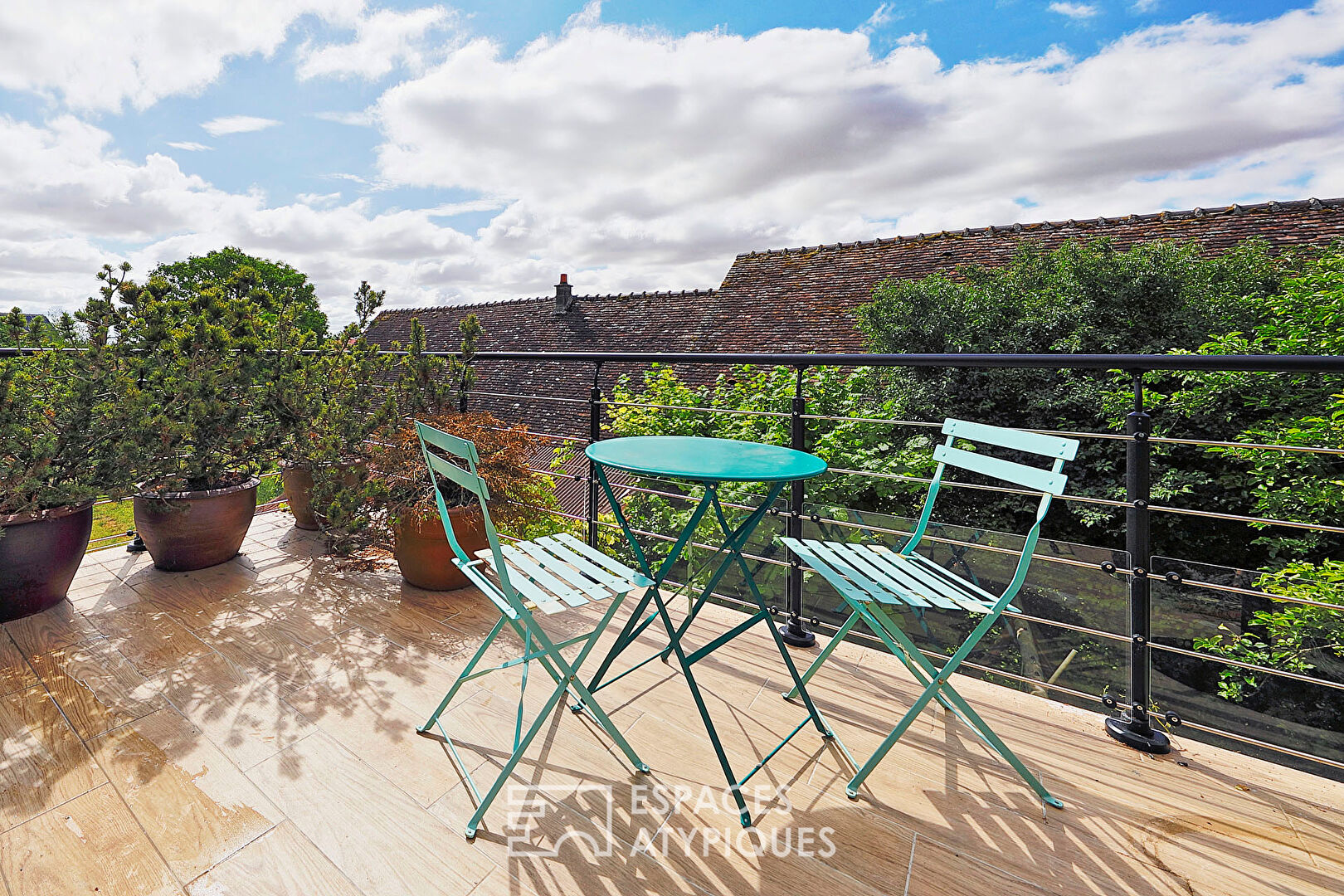 Maison de campagne rénovée avec son jardin bucolique