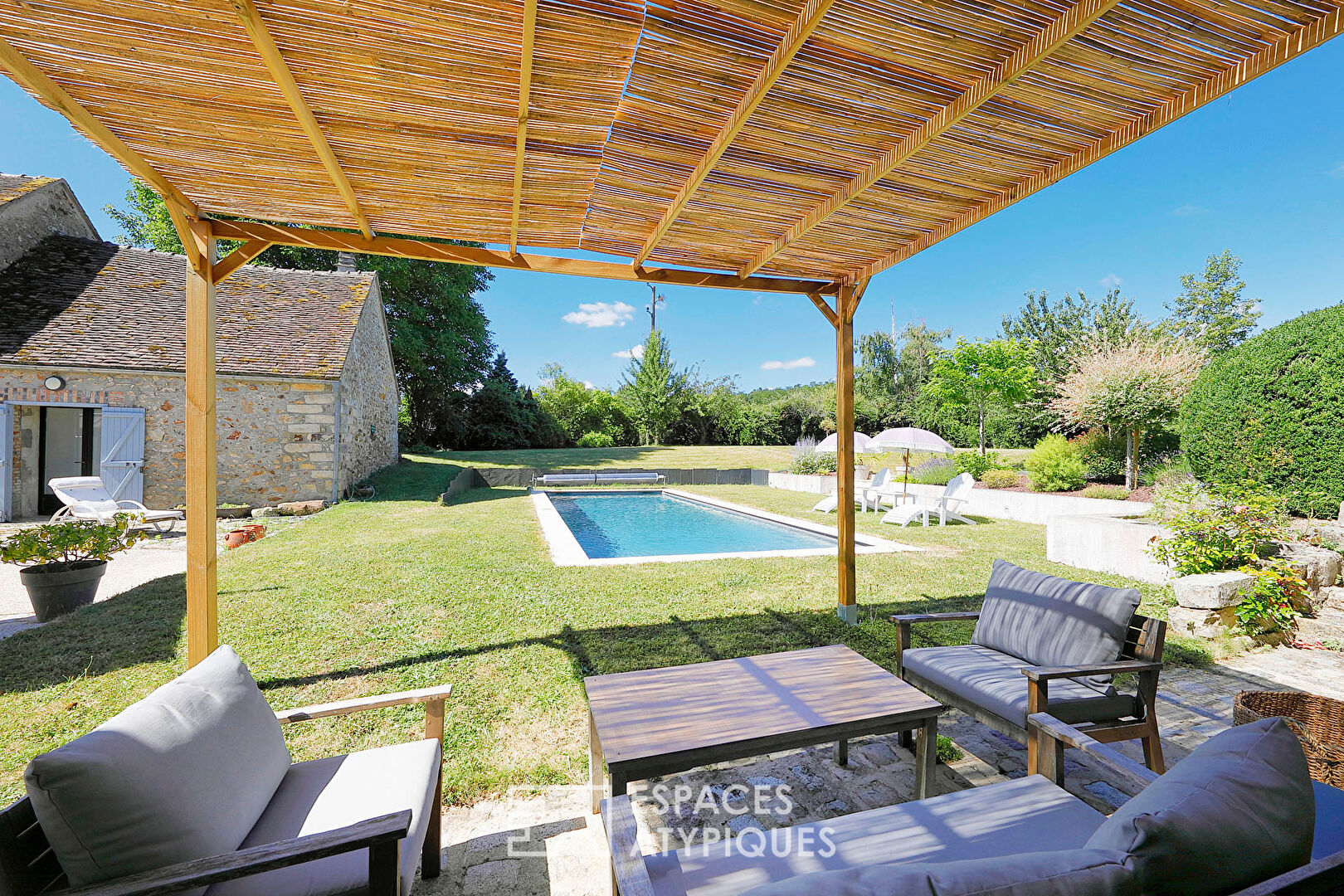 Renovated farmhouse with outbuilding and swimming pool