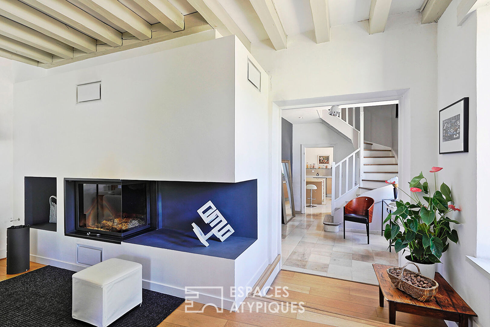 Renovated farmhouse with outbuilding and swimming pool