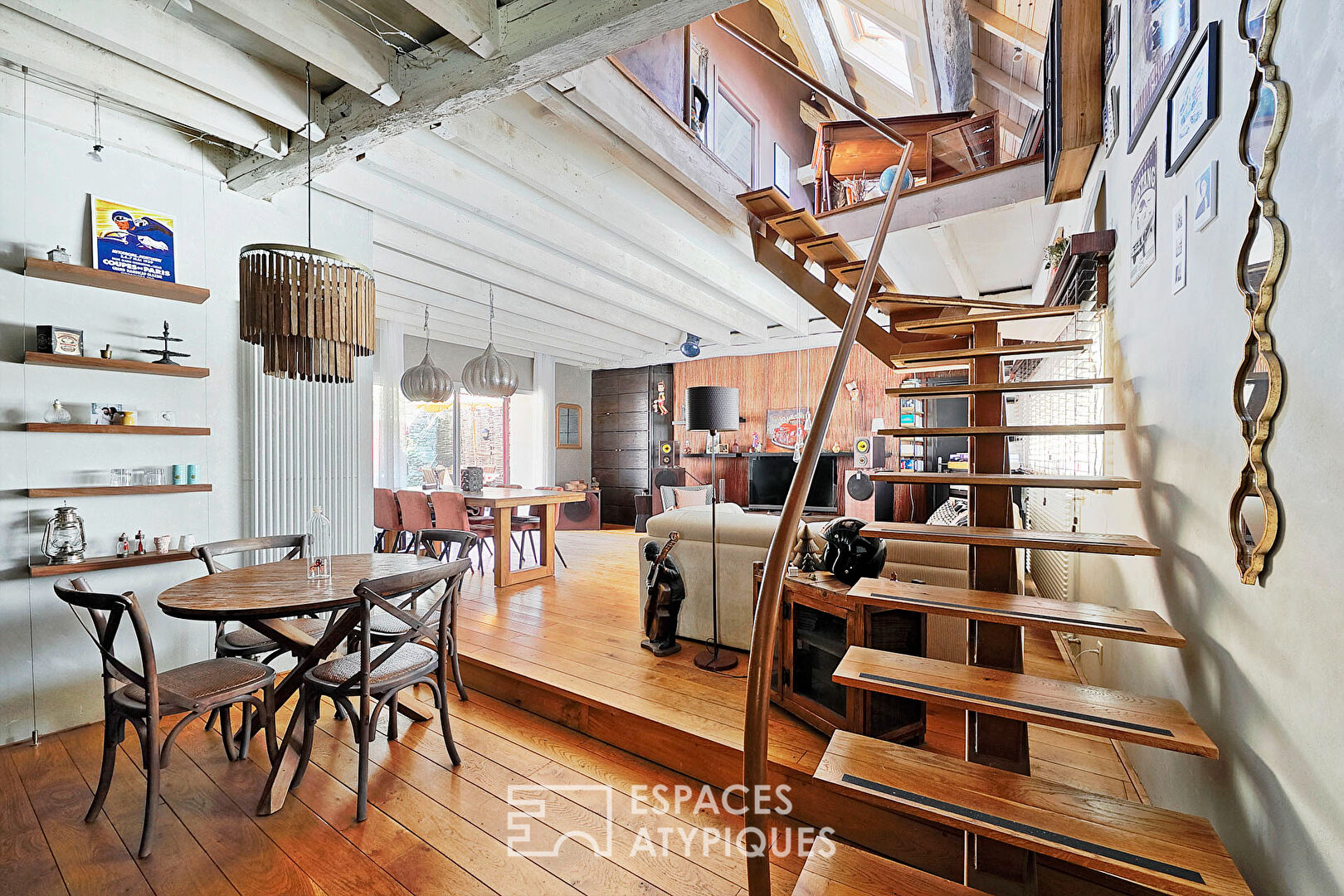 Charming renovated house and its sunny patio