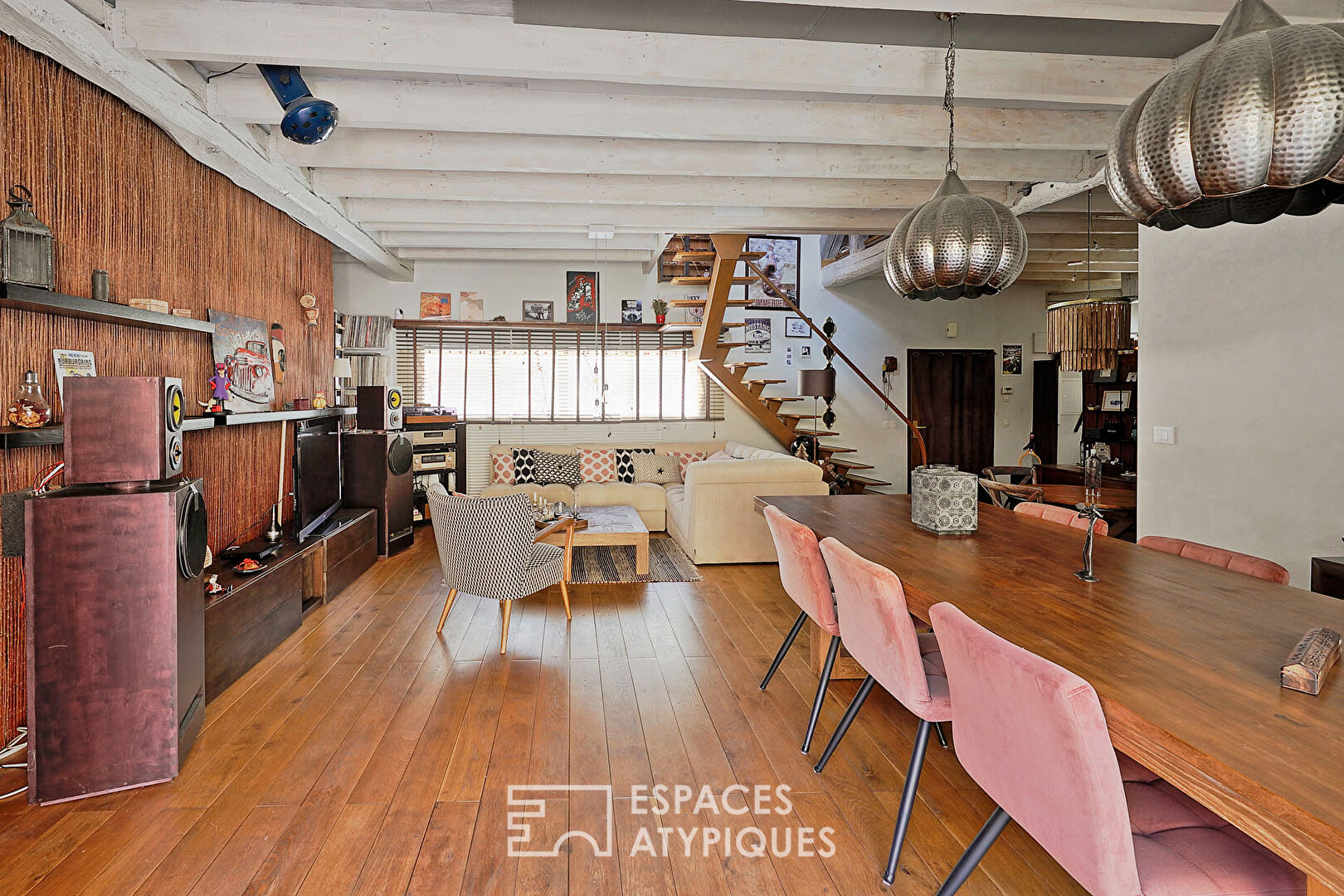 Charming renovated house and its sunny patio