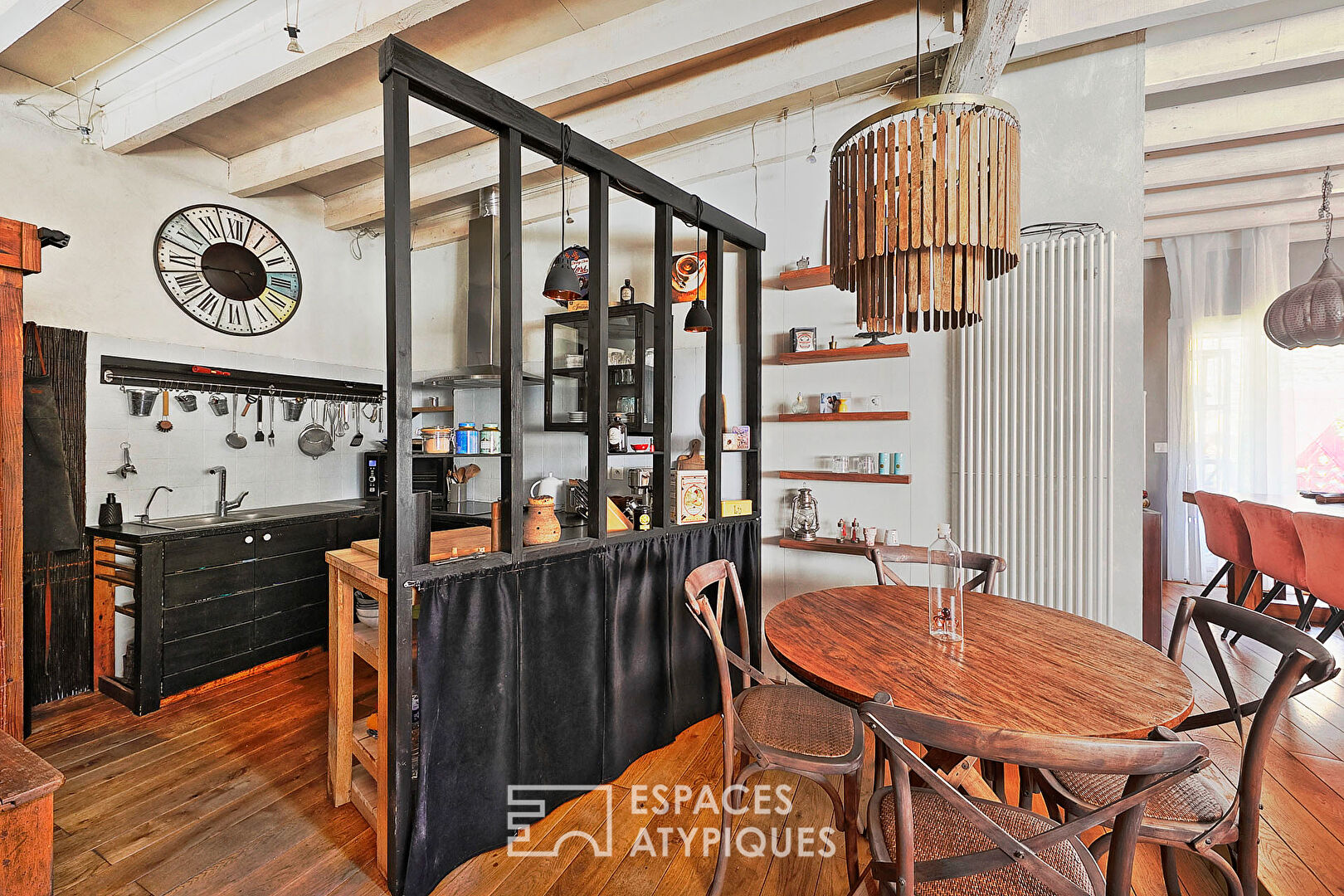 Charming renovated house and its sunny patio