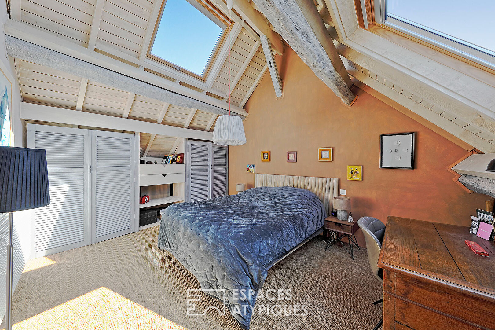Charming renovated house and its sunny patio