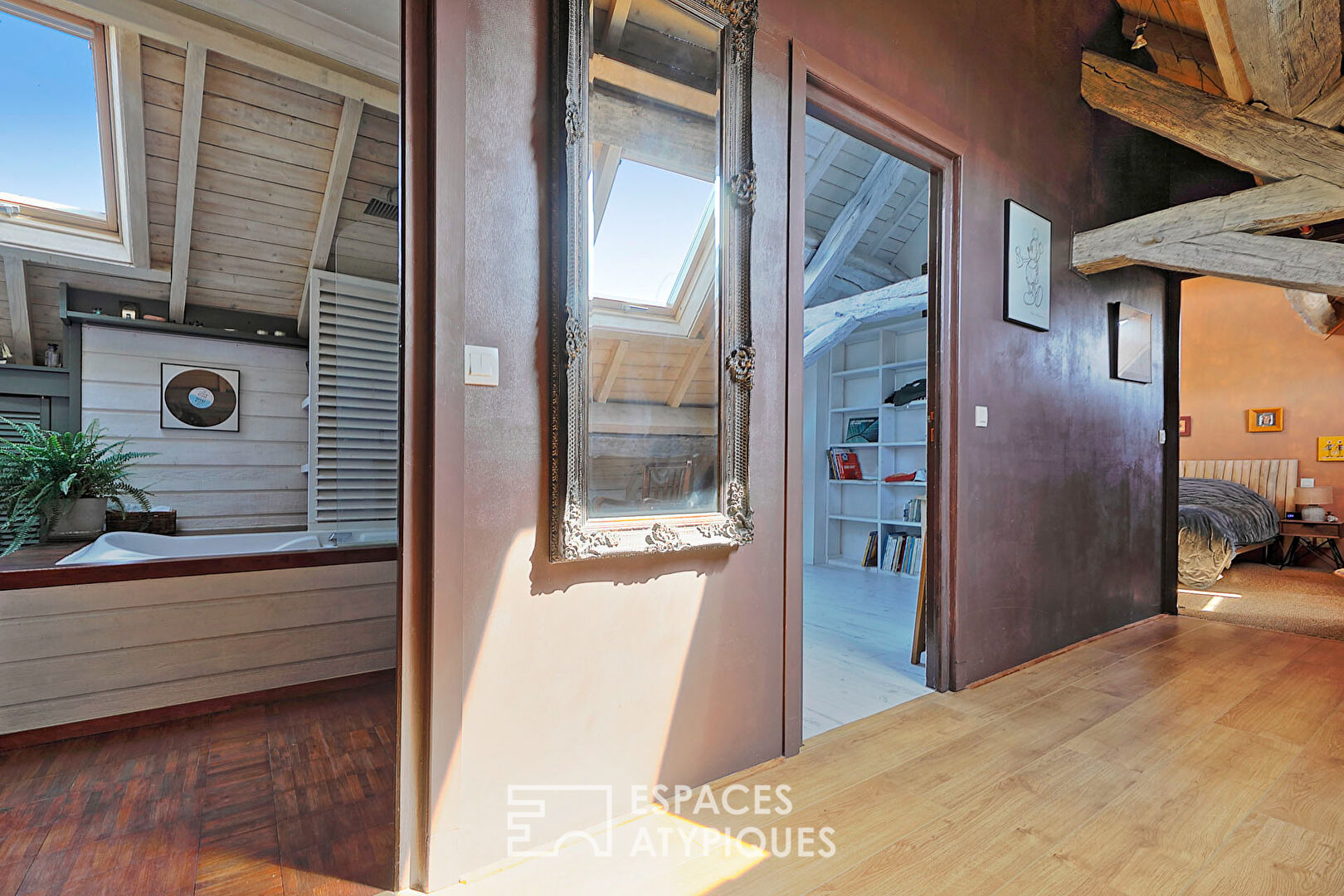 Charming renovated house and its sunny patio