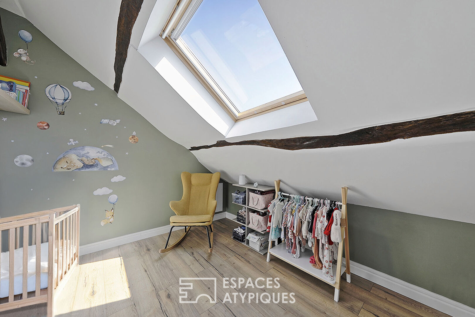 Maison en pierre avec un généreux jardin et ses arbres fruitiers