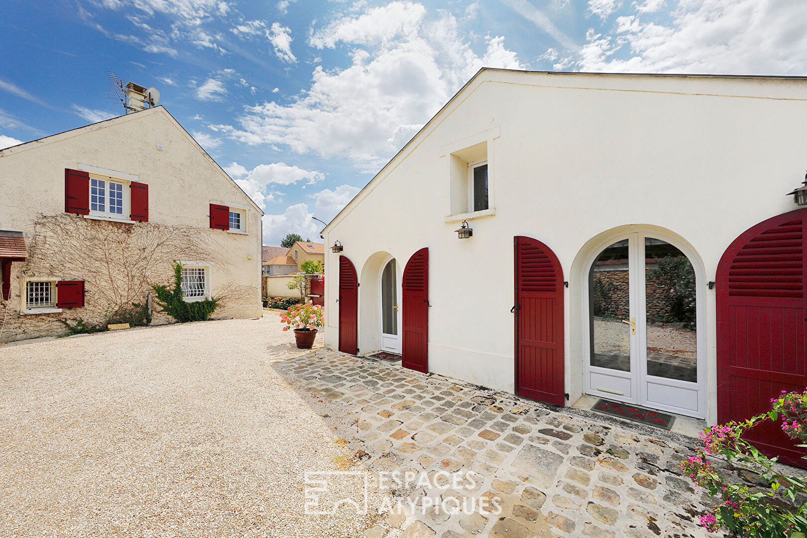Maison familiale avec studio indépendant et piscine