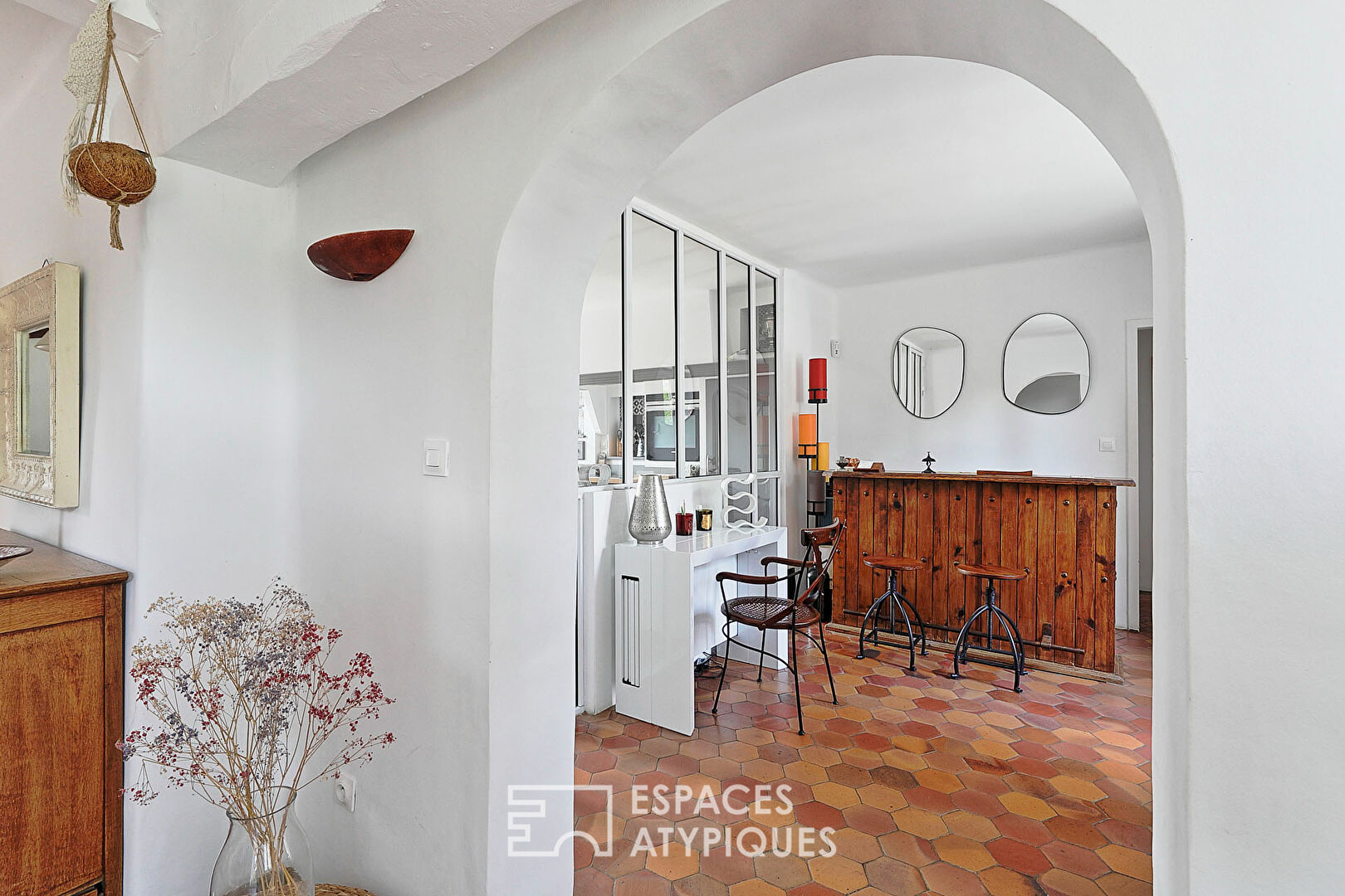 Maison familiale avec studio indépendant et piscine