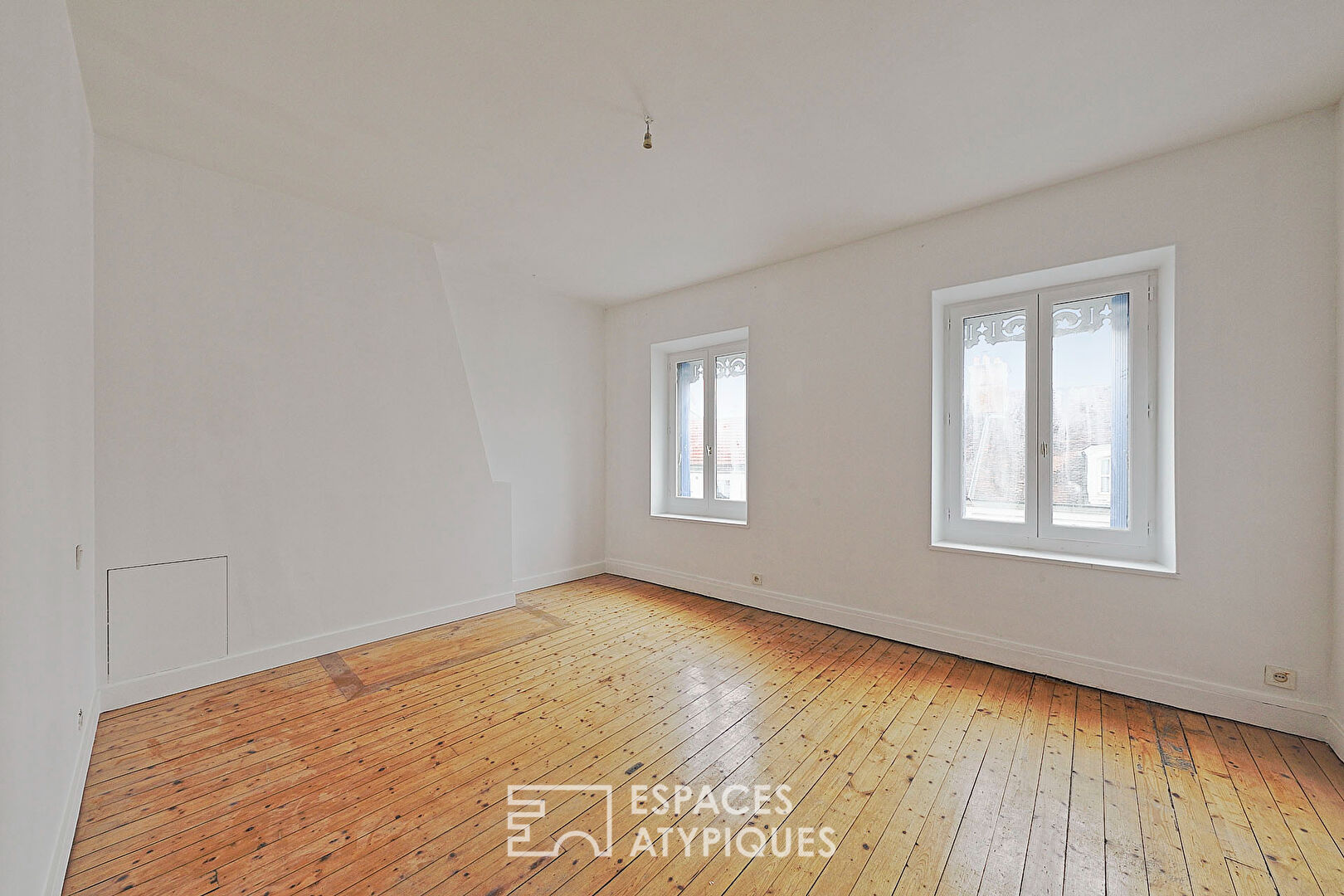 Duplex apartment to renovate with shared park