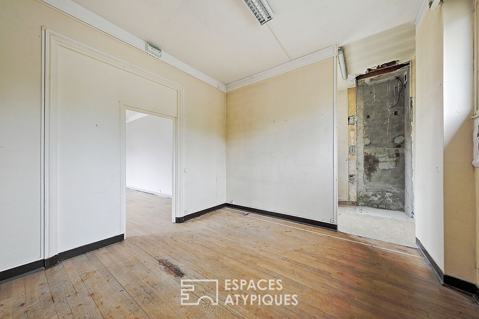 Apartment to renovate with shared park