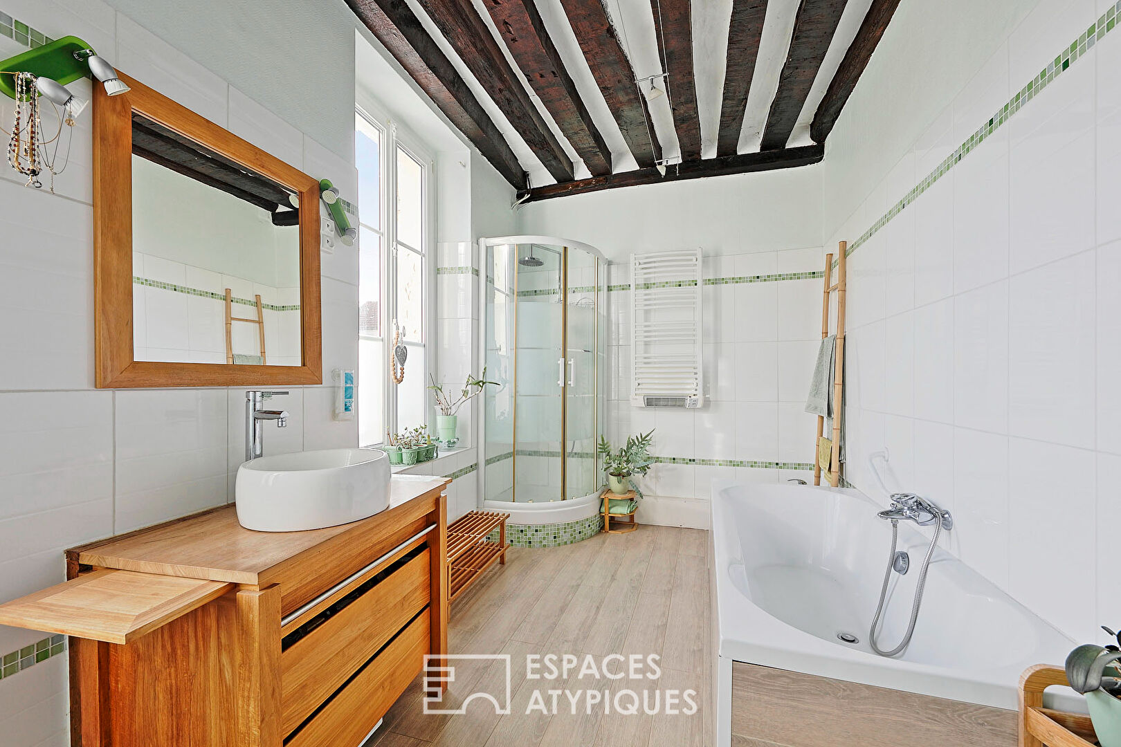 Ancien relais de chasse en bord de Marne