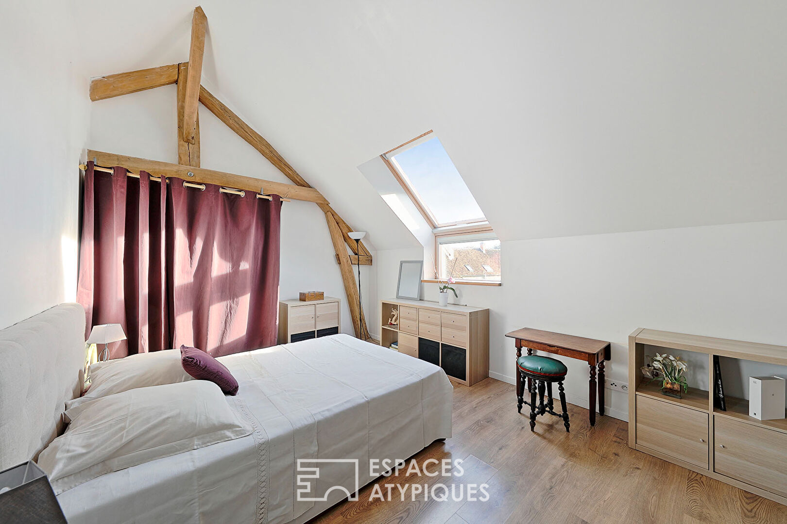 Renovated character longhouse with garden