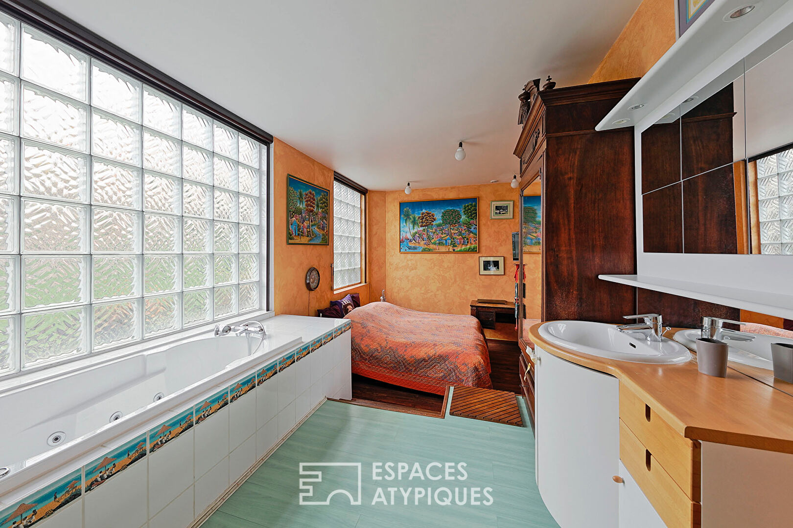 Maison d’architecte et son jardin paysager en centre ville