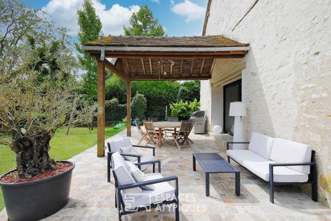 Maison de caractère avec dépendances, piscine, jacuzzi et jardin