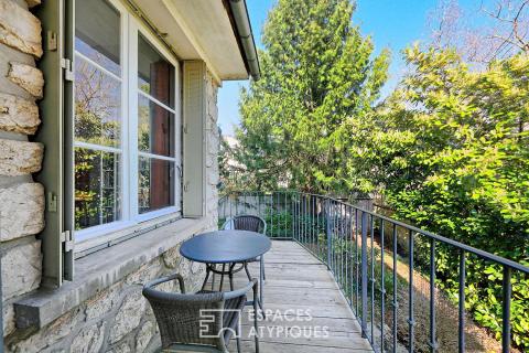 Maison de caractère en pierre avec jardin confidentiel au coeur de Fontainebleau