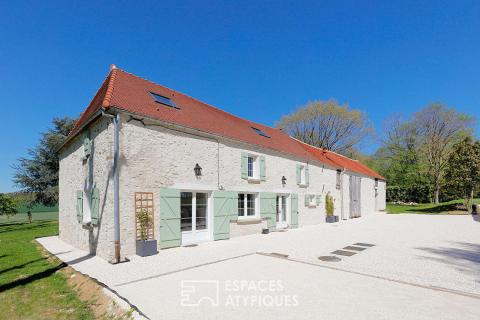 Belle longère de campagne en pierre entièrement rénovée et son parc avec vue